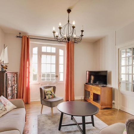 Holiday Home Le Petit Biyou By Interhome Динард Екстериор снимка